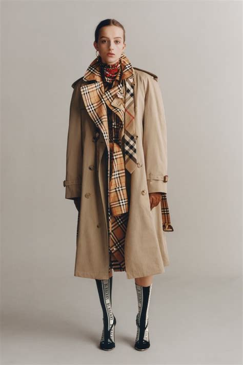 burberry ciuchy|burberry trench coat designer.